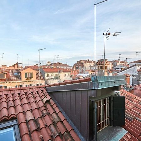 Classy Venice Luaran gambar
