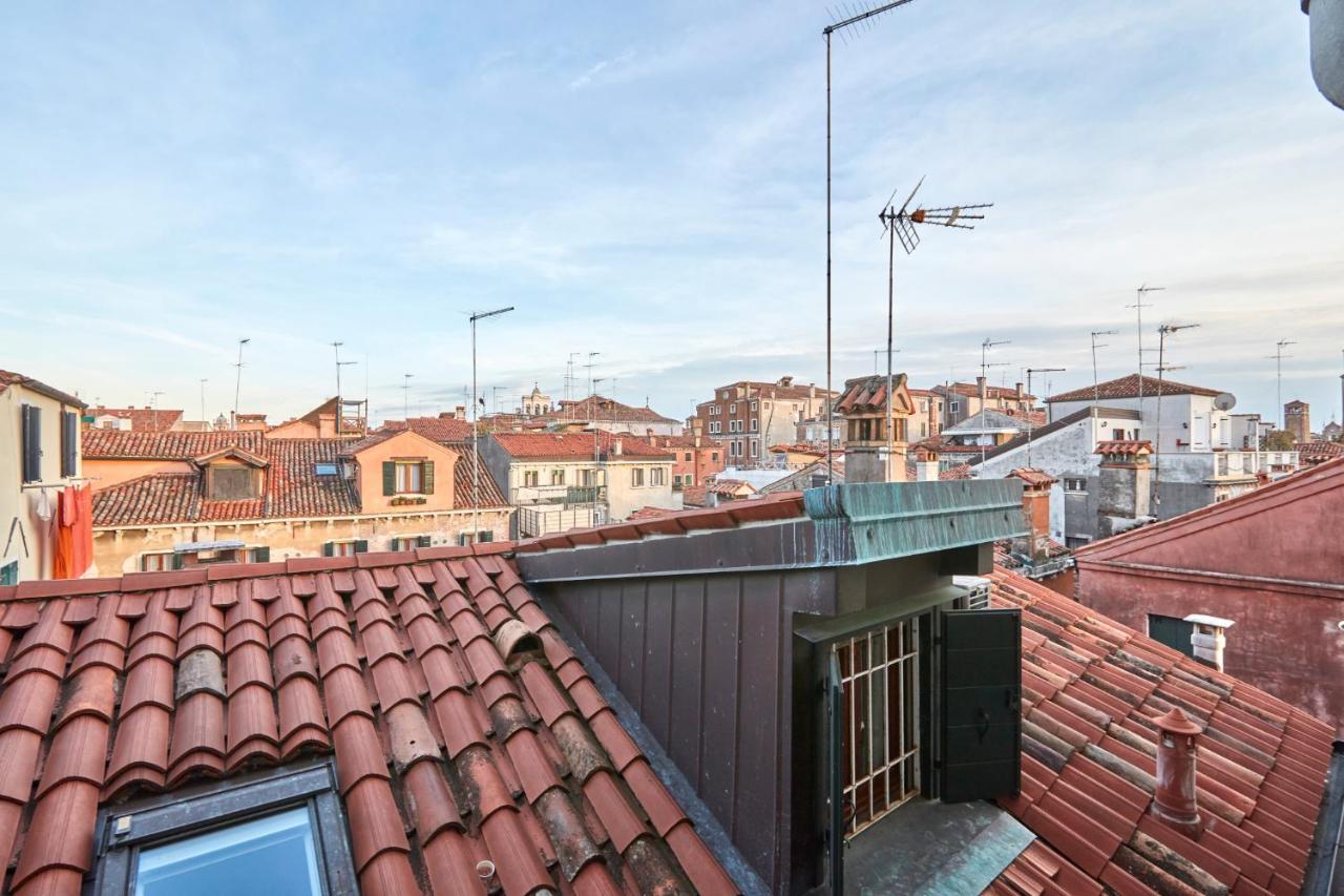 Classy Venice Luaran gambar