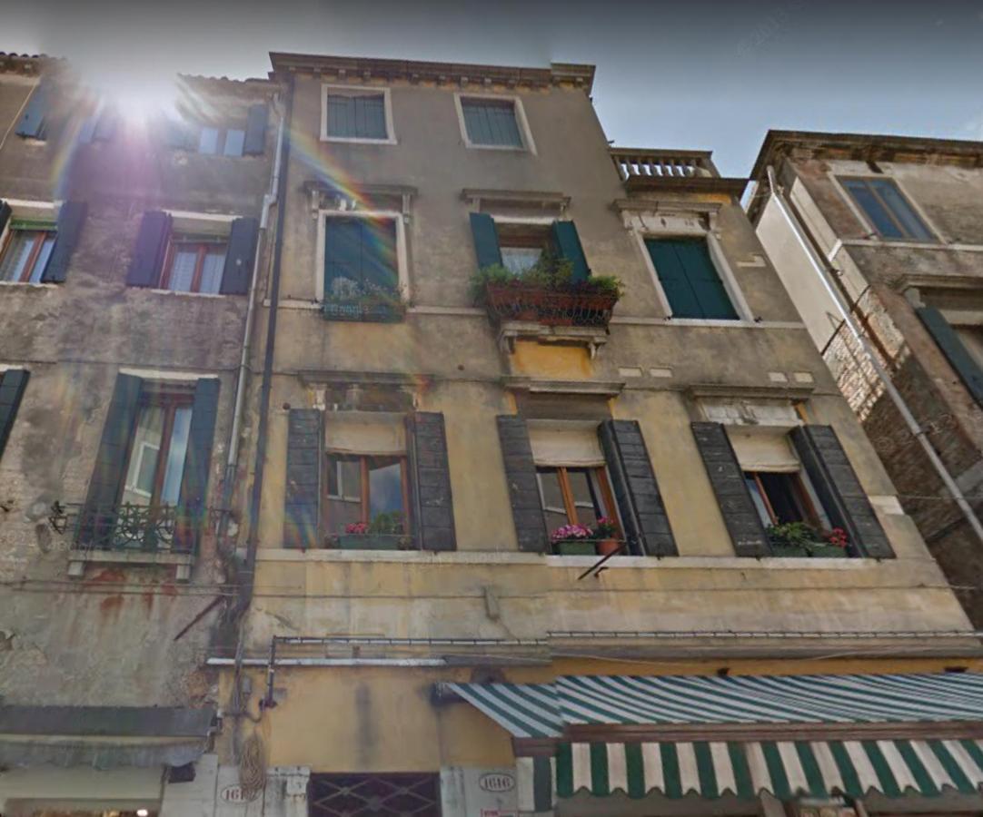 Classy Venice Luaran gambar